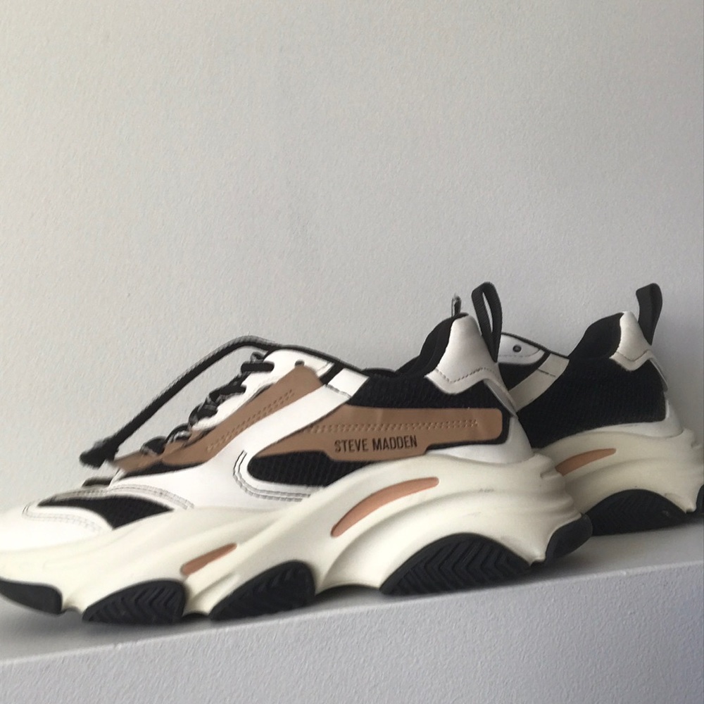 - Steve Madden For sale